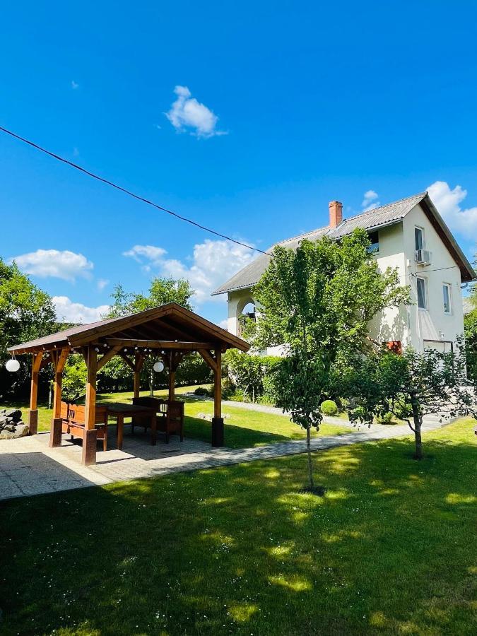 Dunakanyar Apartman Pilismarot Esterno foto